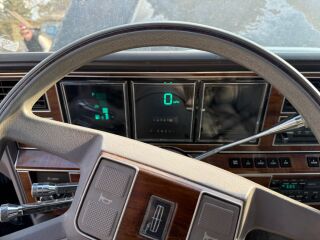 Lincoln Town Car 140kW