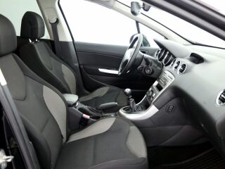 Peugeot 308 Elegance 2.0 HDi 100kW
