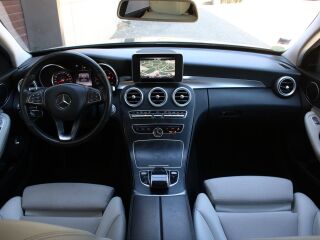 Mercedes-Benz C 220 4matic R4 125kW