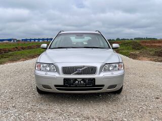 Volvo V70 2.4 R5 D5 136kW