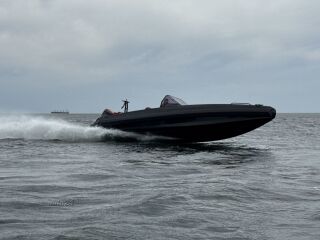 IRON 827 Mercury V8 300 RACING