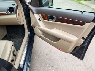 Mercedes-Benz C 300 3.0 170kW