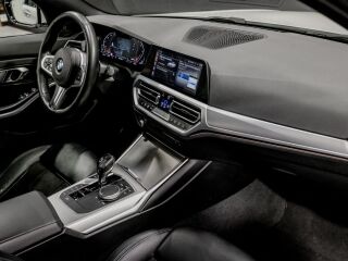 BMW 330 i M-Pakett Shadowline 2.0 190kW