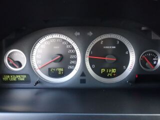 Volvo XC90 Momentum AWD Facelift EU5 2.4 TDI D5 147kW