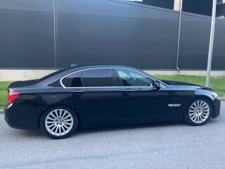 BMW 730 3.0 180кВ