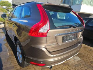Volvo XC60 D4 SUMMUM 2.0 100kW