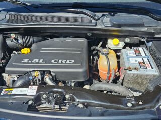 Lancia Voyager Platinum 2.8 R4 130kW