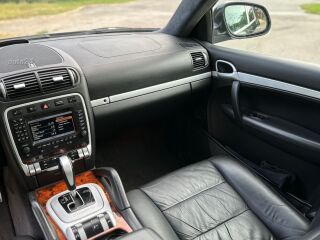 Porsche Cayenne Turbo 4.5 331kW