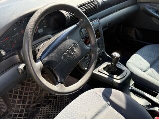 Audi A4 1.6 74кВ