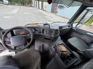 Volvo FM12 420 6X2*4 + MANUAL + PM SERIES 8 CRANE EURO 3 309kW