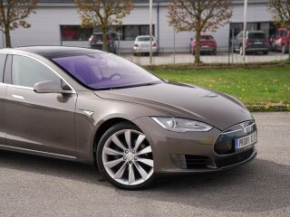Tesla Model S 85D 384KW 158kW