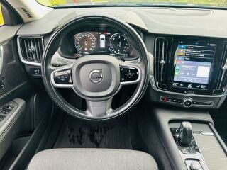 Volvo V90 Momentum 2.0 B4, AWD, Pro KERS Mild Hybrid 145kW