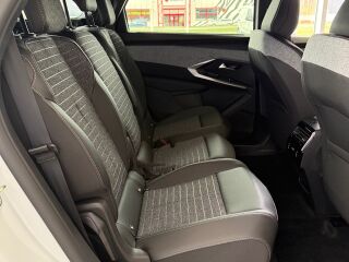 Peugeot 5008 Business 1.2 Hybrid 100kW
