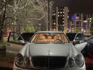 Mercedes-Benz E 320 3.2 165kW
