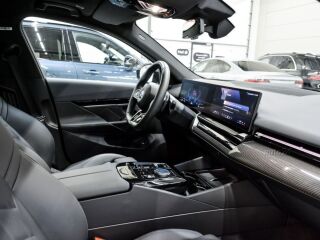 BMW 520 xDrive M-Sportpakett Touring MHEV SHADOWLINE 2.0 145kW