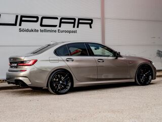 BMW 330 e M-Sport Individual 2.0 215кВ