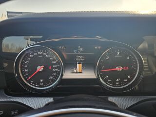 Mercedes-Benz E 220 AMG Styling 2.0 143кВ