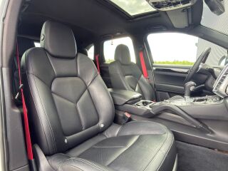 Porsche Cayenne S 4.8 V8 296кВ