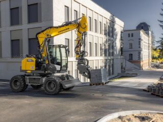 Liebherr A909 / A911 3.8 Kubota V3800 80kW