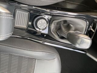 Peugeot 2008 Limited edision 1.2 81kW