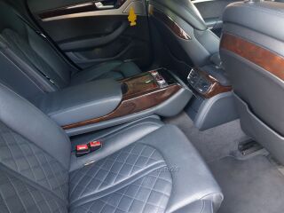 Audi A8 4.2 283kW