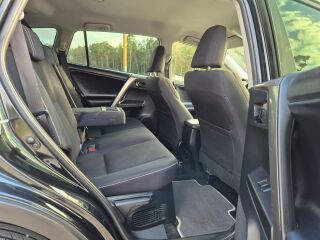 Toyota RAV4 Luxury 2.5 114kW