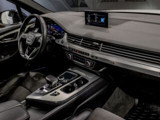 Audi Q7 S-Line plus Quattro 3.0 200кВ