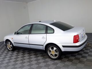 Volkswagen Passat Comfortline 1.8 92kW