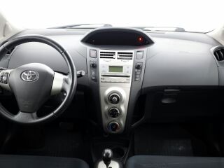 Toyota Yaris Linea Sol ATM 1.3 64кВ