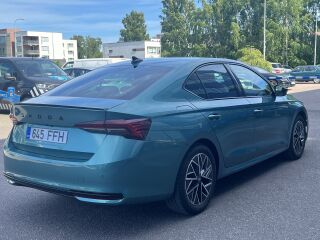 Skoda Octavia HB SportLine FL 4x4 2.0 TSI 150кВ