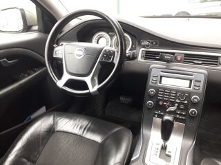 Volvo V70 Momentum 2.0 D3 120кВ