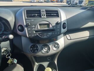 Toyota RAV4 2.2 100kW