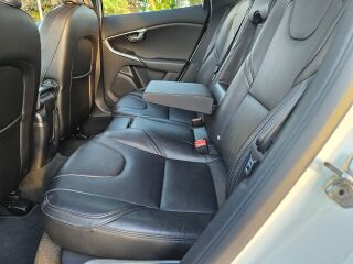 Volvo V40 Inscription 2.0 88кВ