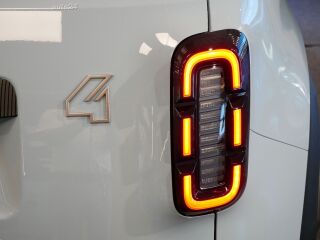 Renault 4 E-Tech Electric Iconic 150 Comfort Range 110kW