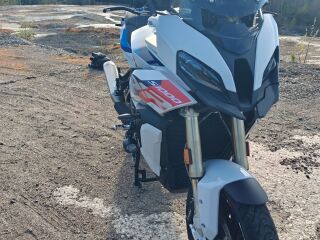 BMW S 1000 XR R4 121kW