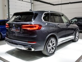 BMW X5 3.0 V6 NOVC-HEV 210kW