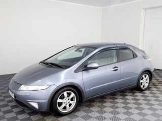 Honda Civic Elegance 1.8 103kW