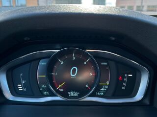 Volvo V60 2.4 D6 158kW