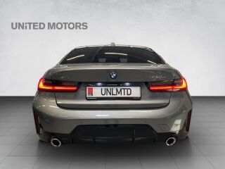 BMW 330 e xDrive M-Sportpakett 2.0 R4 215kW