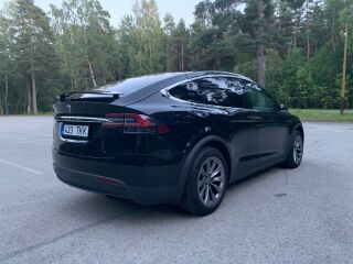 Tesla Model X 75D AWD Dual Motor 245kW
