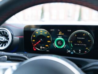Mercedes-Benz CLA 200 Coupe AMG Line 2.0 110kW