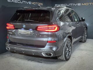 BMW X5 xDrive 45e M-Sportpakett Plug-In-Hybrid 3.0 290kW