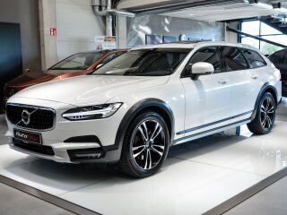 Volvo V90 Cross Country D4 AWD 2.0 140кВ
