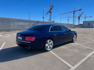 Bentley Flying Spur 6.0 W12 460kW