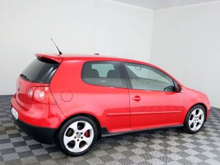 Volkswagen Golf GTI ATM 2.0 147kW