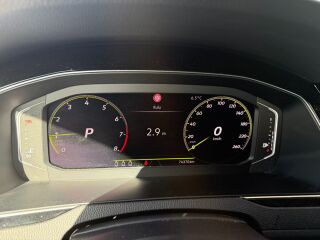 Volkswagen Passat Executive 1.5 TSI 110kW