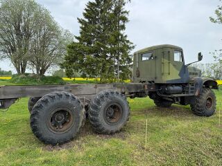 KRAZ 255b V8