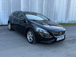 Volvo V40 Facelift SUMMUM 2.0 D2 88кВ