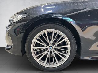 BMW 320 d xDrive Touring 2.0 R4 140kW
