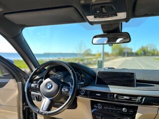 BMW X6 xDrive M-Sportpakett 3.0 190kW